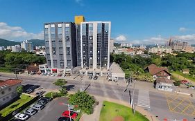 Saint Sebastian Flat 704 - Com Hidro! até 4 pessoas, Duplex, no centro